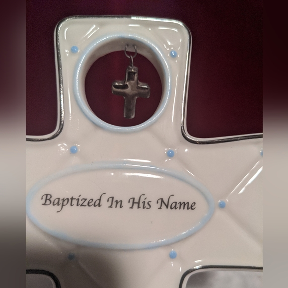 ❄️ Precious Moments Boy's Baptism Cross - Picture 3 of 4